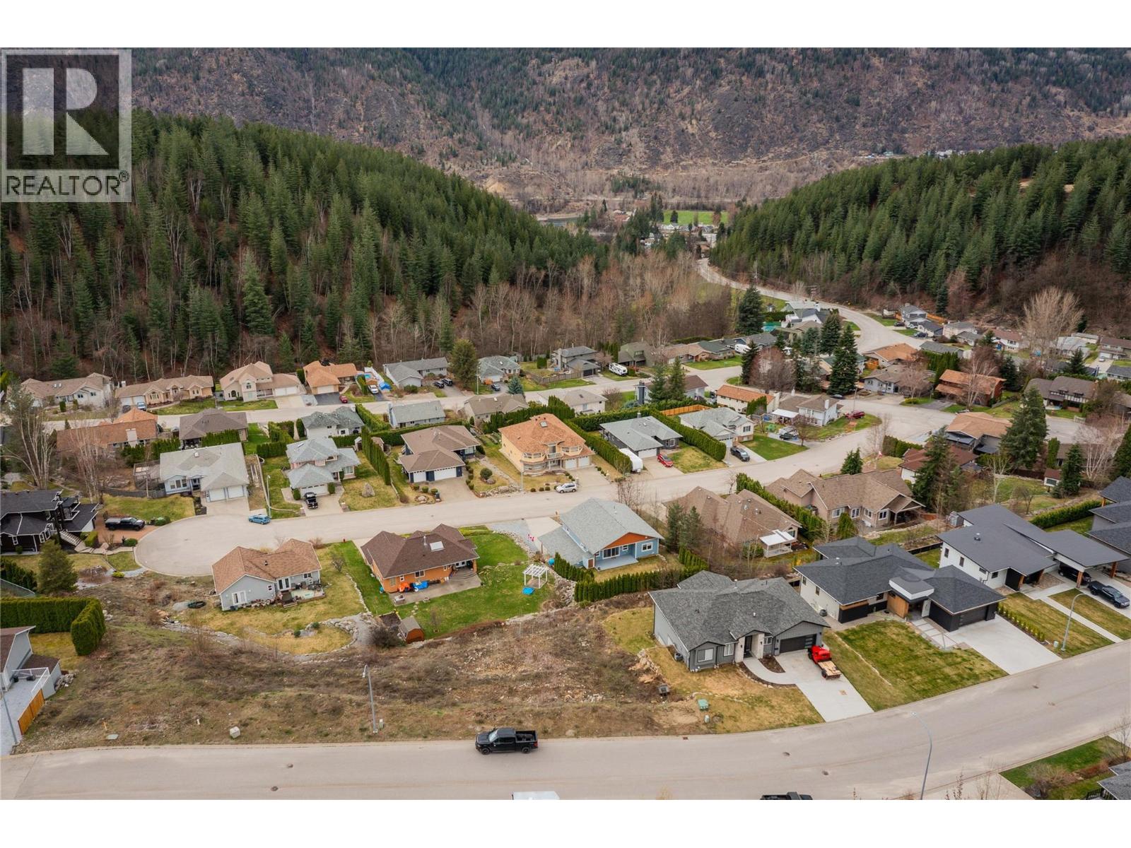 2450 Mcbride Street, Trail, British Columbia  V1R 4N8 - Photo 10 - 10399470