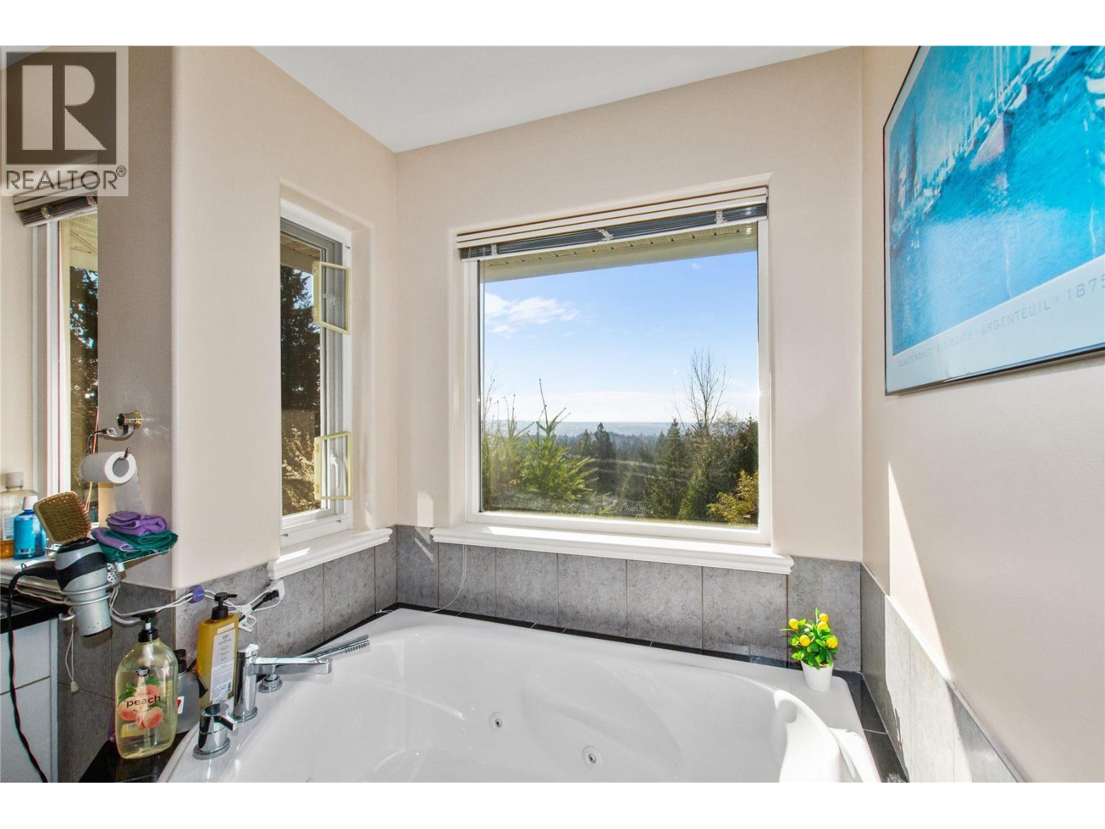 3866 Michener Way, North Vancouver, British Columbia  V7K 3C7 - Photo 20 - R3160565