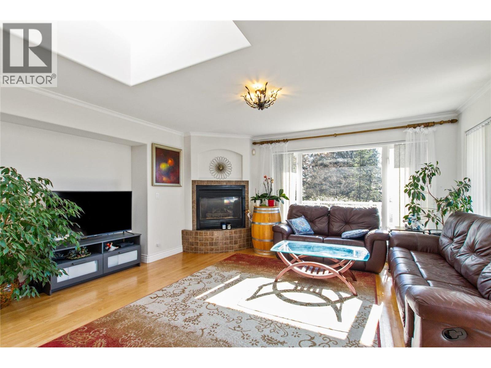 3866 Michener Way, North Vancouver, British Columbia  V7K 3C7 - Photo 8 - R3160565