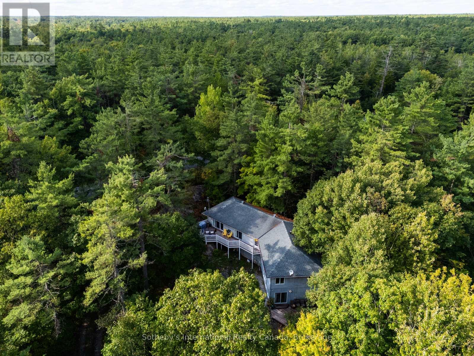 1060 North Kahshe Lake Road, Gravenhurst (Morrison), Ontario  P0E 1G0 - Photo 4 - X13734198