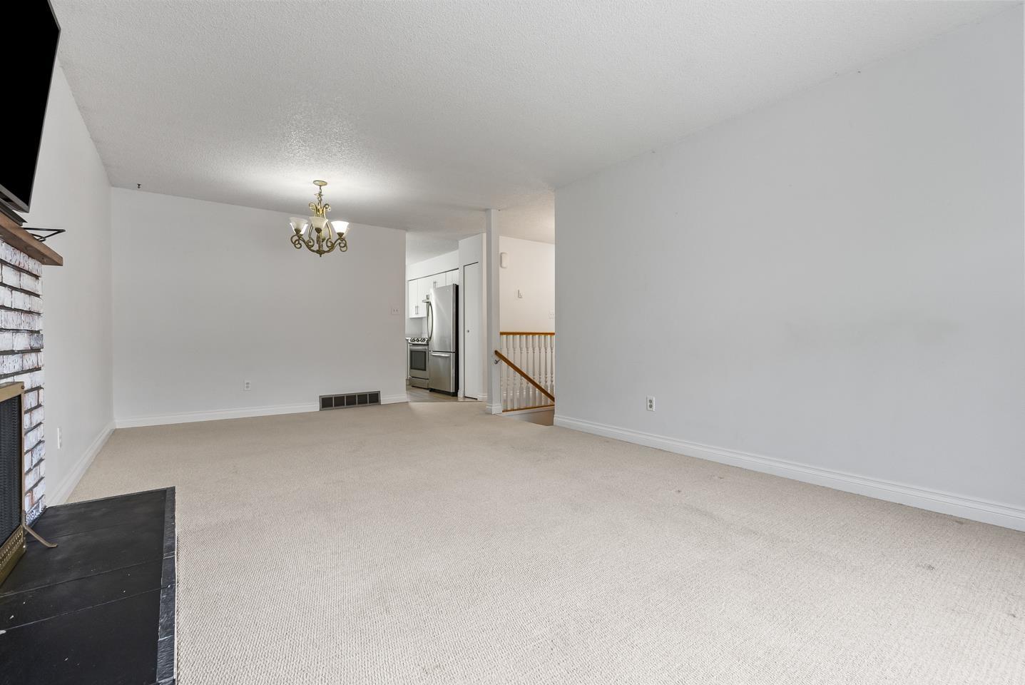 2369 Wakefield Court, Langley, British Columbia  V3S 8B2 - Photo 5 - R3160554