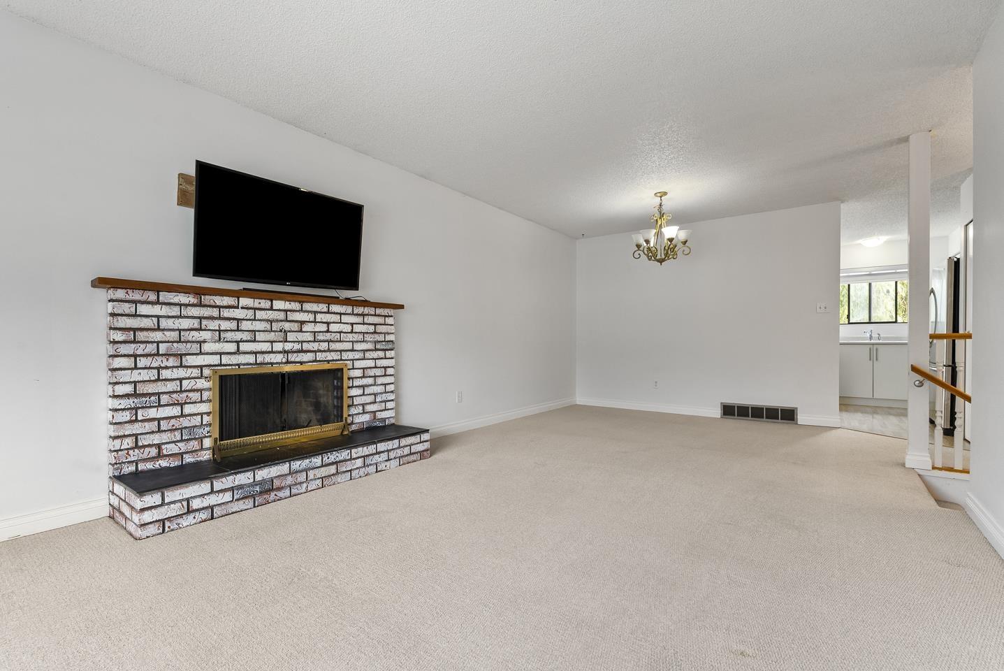 2369 Wakefield Court, Langley, British Columbia  V3S 8B2 - Photo 3 - R3160554