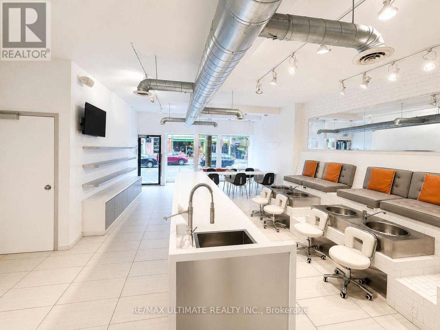 749 Queen Street W, Toronto, Ontario  M6J 1G1 - Photo 3 - C13733954