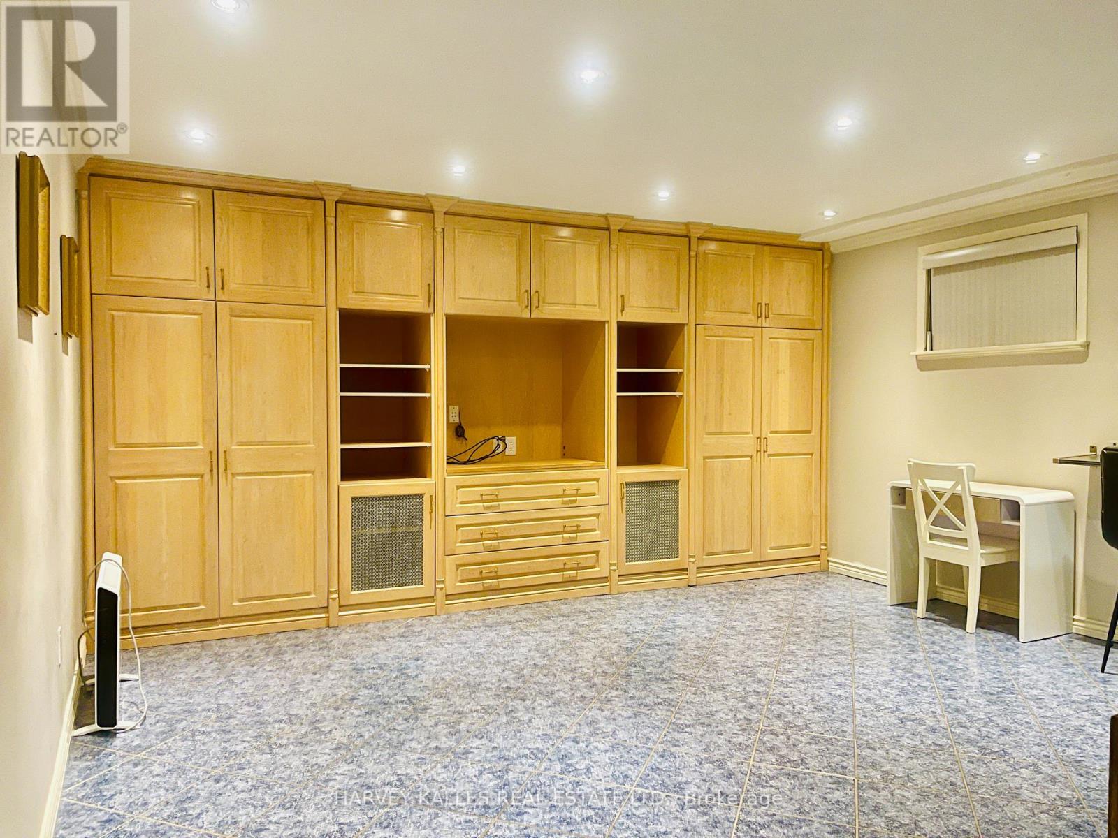 Lower - 1538 Davenport Road, Toronto, Ontario  M6H 2J1 - Photo 10 - W13734158