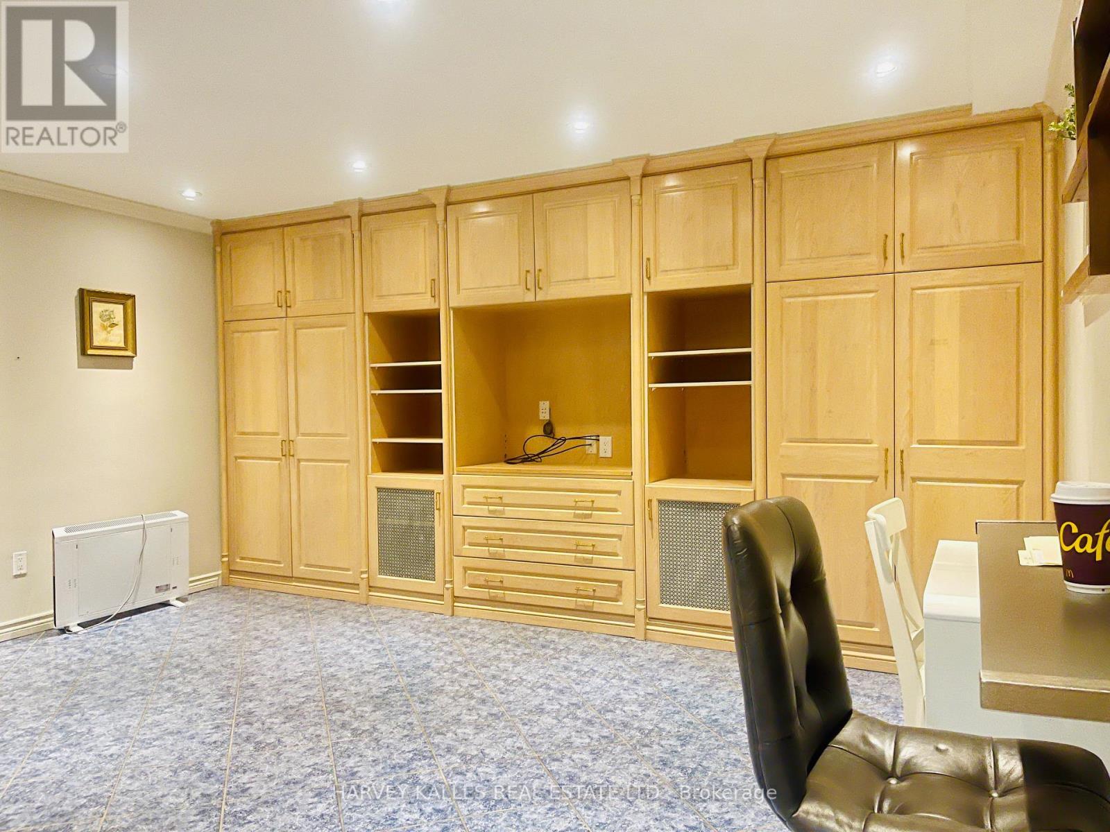 Lower - 1538 Davenport Road, Toronto, Ontario  M6H 2J1 - Photo 11 - W13734158