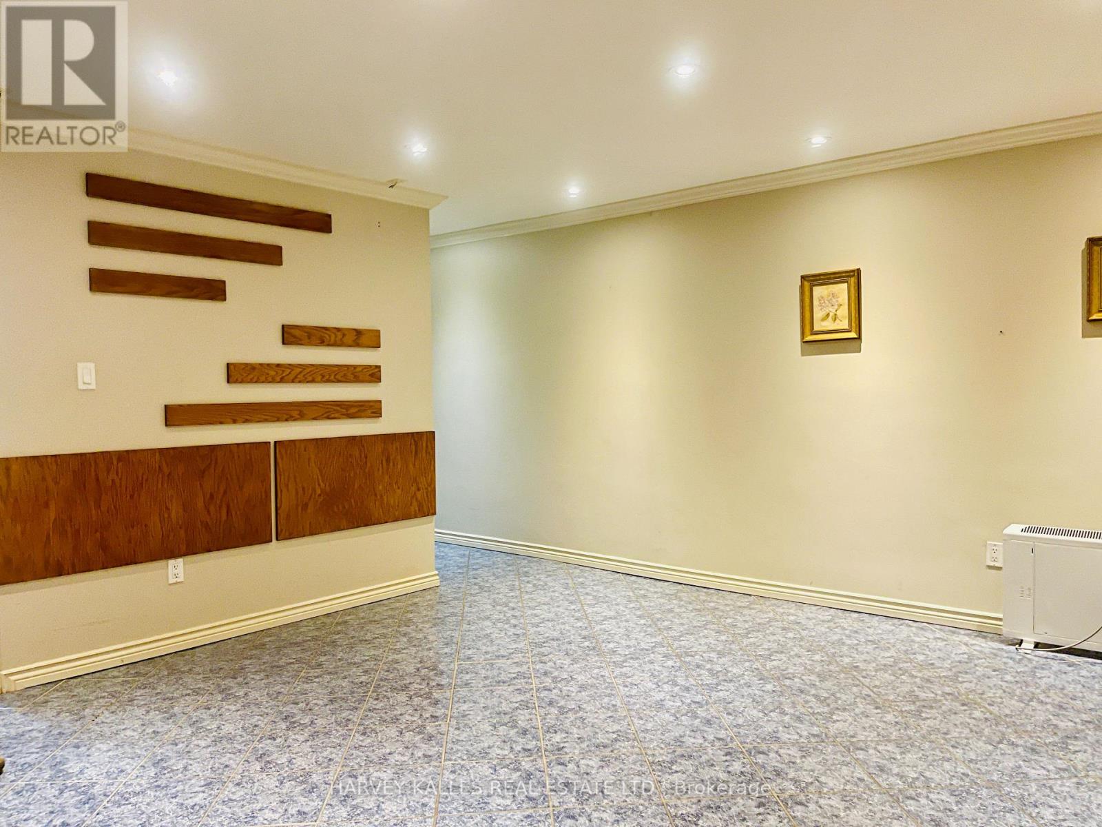 Lower - 1538 Davenport Road, Toronto, Ontario  M6H 2J1 - Photo 12 - W13734158