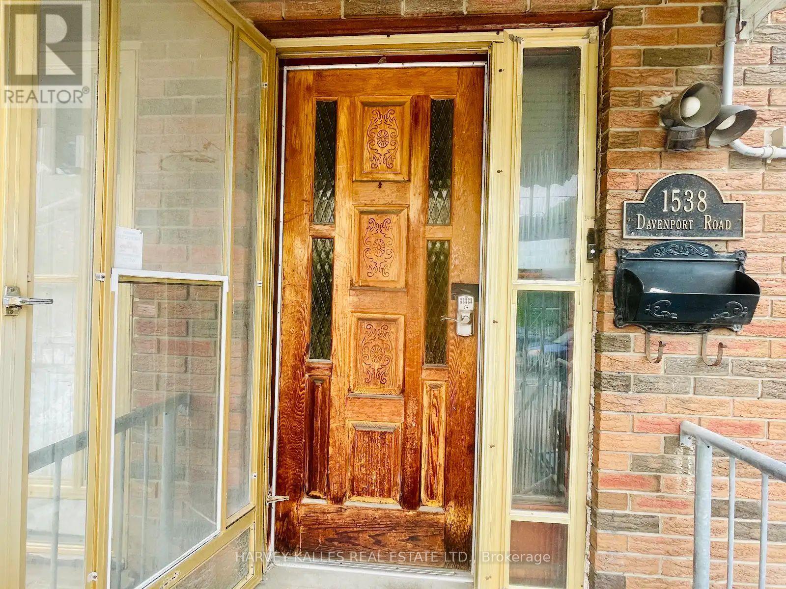 Lower - 1538 Davenport Road, Toronto, Ontario  M6H 2J1 - Photo 2 - W13734158