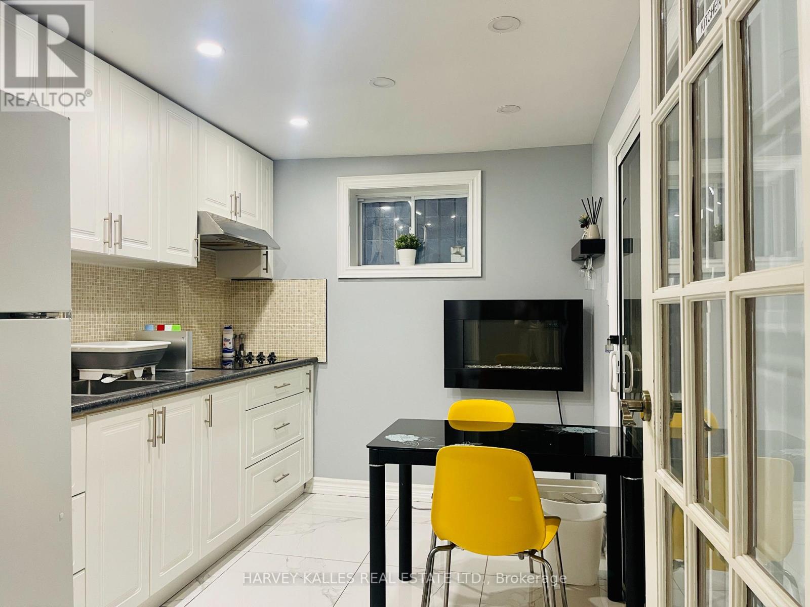 Lower - 1538 Davenport Road, Toronto, Ontario  M6H 2J1 - Photo 5 - W13734158