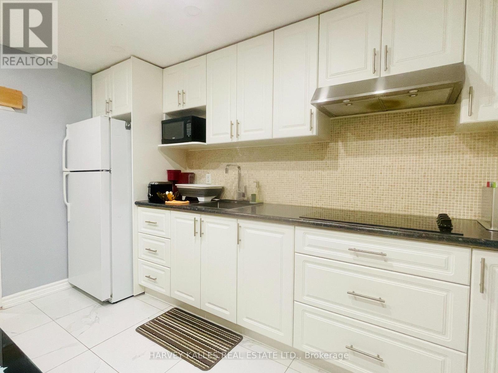 Lower - 1538 Davenport Road, Toronto, Ontario  M6H 2J1 - Photo 9 - W13734158