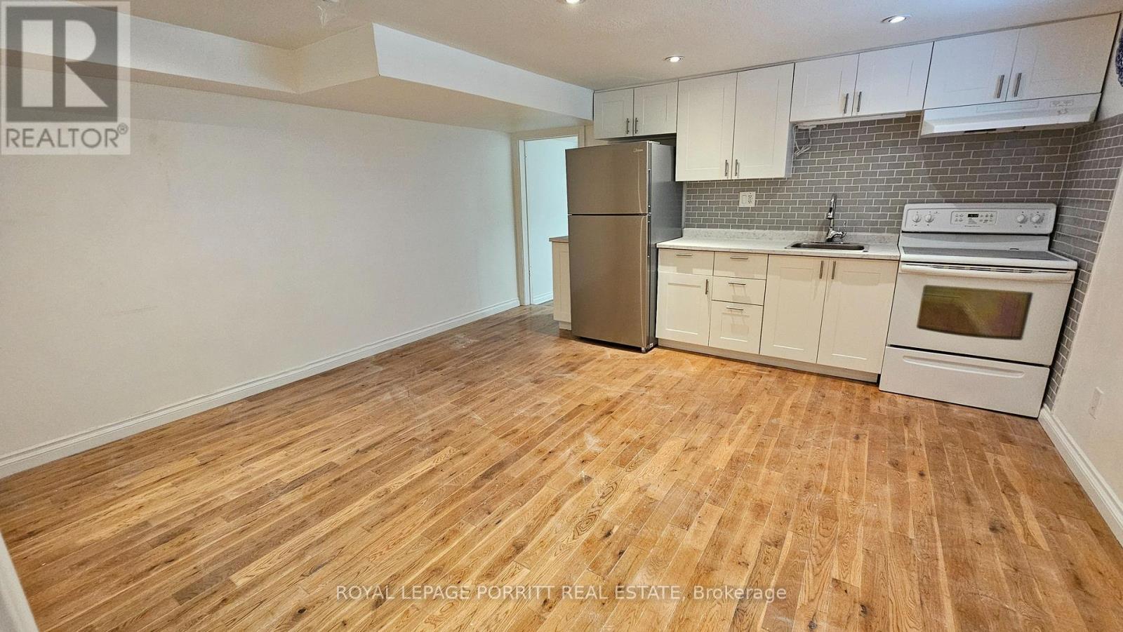 B - 273 Delta Street, Toronto (Alderwood), Ontario  M8W 4G1 - Photo 2 - W13734190