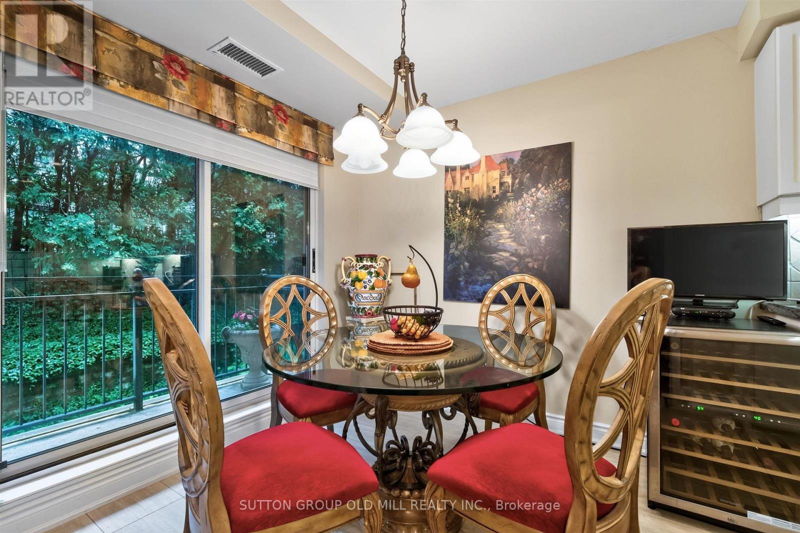 203 - 12 Old Mill Trail, Toronto, Ontario  M8X 2Z4 - Photo 15 - W13734194