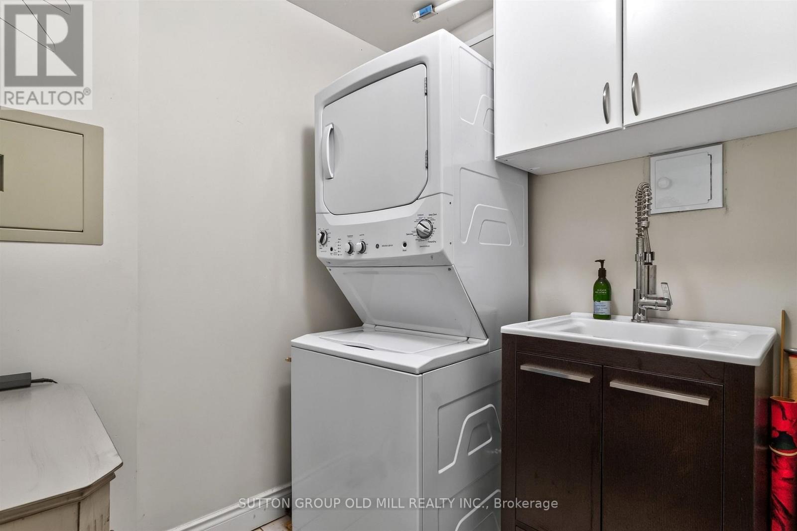 203 - 12 Old Mill Trail, Toronto, Ontario  M8X 2Z4 - Photo 24 - W13734194