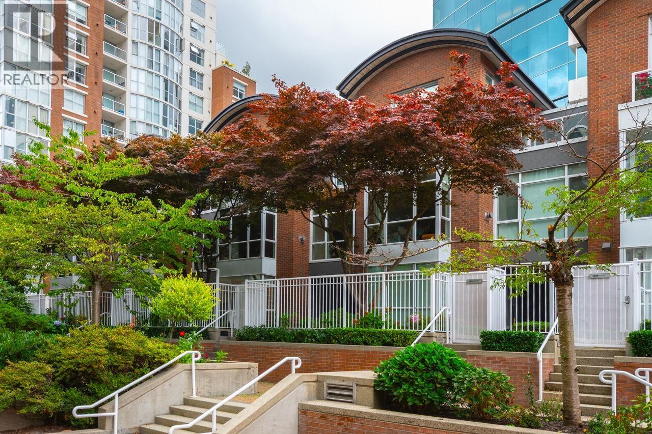 1268 QUEBEC STREET, Vancouver, British Columbia