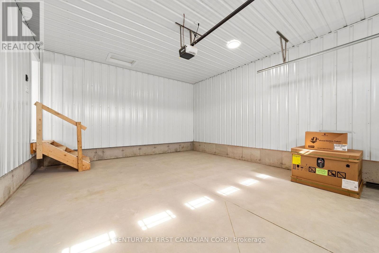 107 Victoria Avenue E, South Huron, Ontario  N0M 1M0 - Photo 8 - X13733578