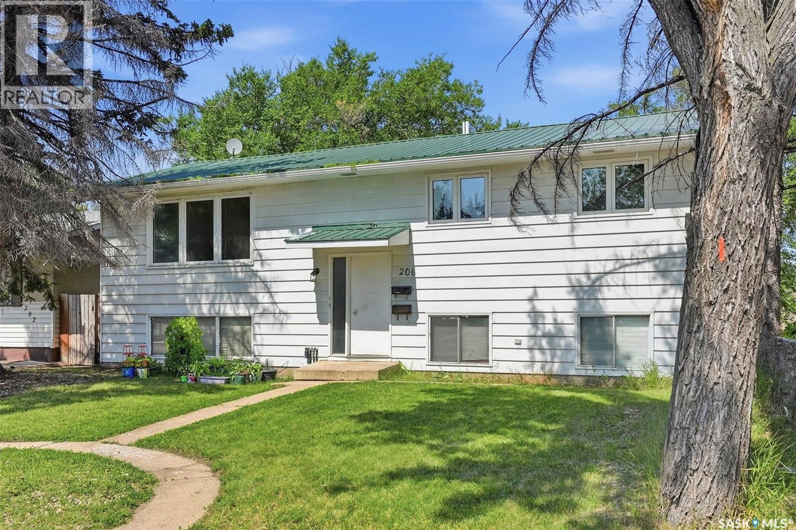 206 Carleton Drive, Saskatoon, Saskatchewan  S7H 4C1 - Photo 1 - SK047248