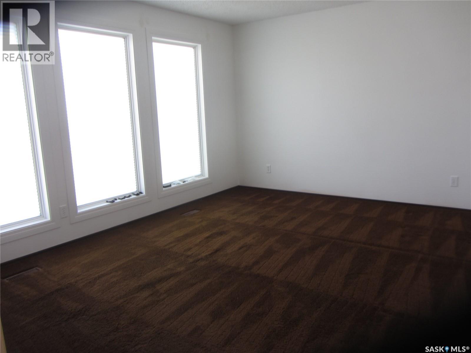 603 Christopher Way, Saskatoon, Saskatchewan  S7J 3S3 - Photo 3 - SK047175
