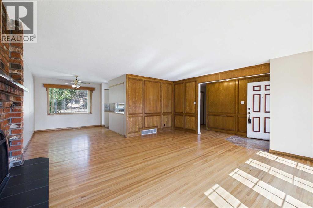 5 Chisholm Crescent Nw, Calgary, Alberta  T2L 0Y9 - Photo 8 - A2335485