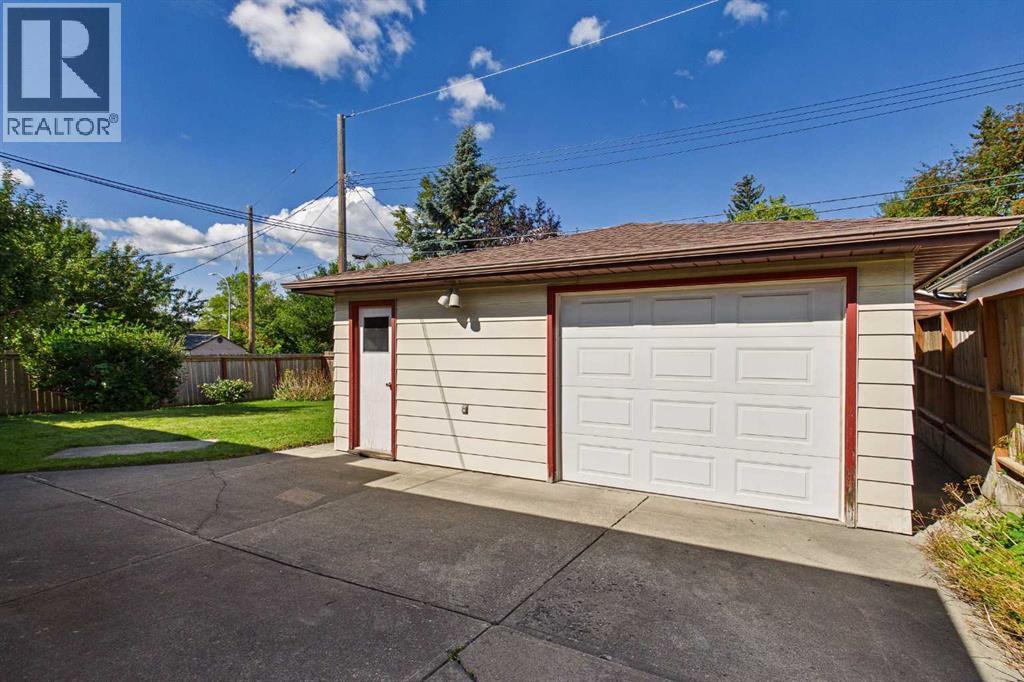 5 Chisholm Crescent Nw, Calgary, Alberta  T2L 0Y9 - Photo 25 - A2335485