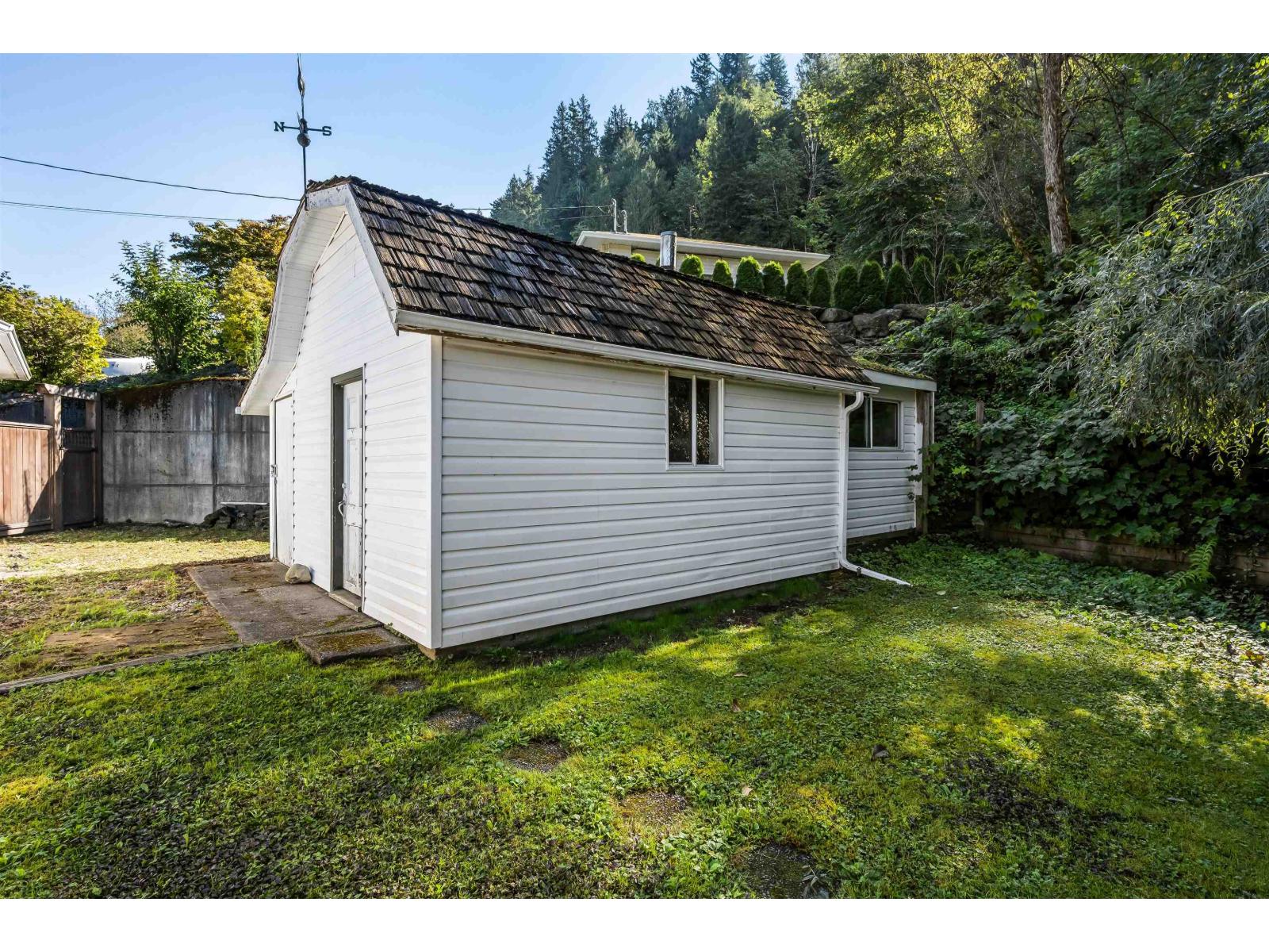 45942 Sleepy Hollow Road, Cultus Lake East, Cultus Lake, British Columbia  V2R 5A8 - Photo 29 - R3143763