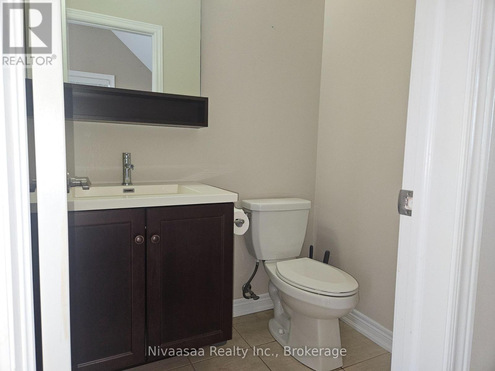 13 - 3026 Postridge Drive, Oakville, Ontario  L6H 7E3 - Photo 12 - W13734282