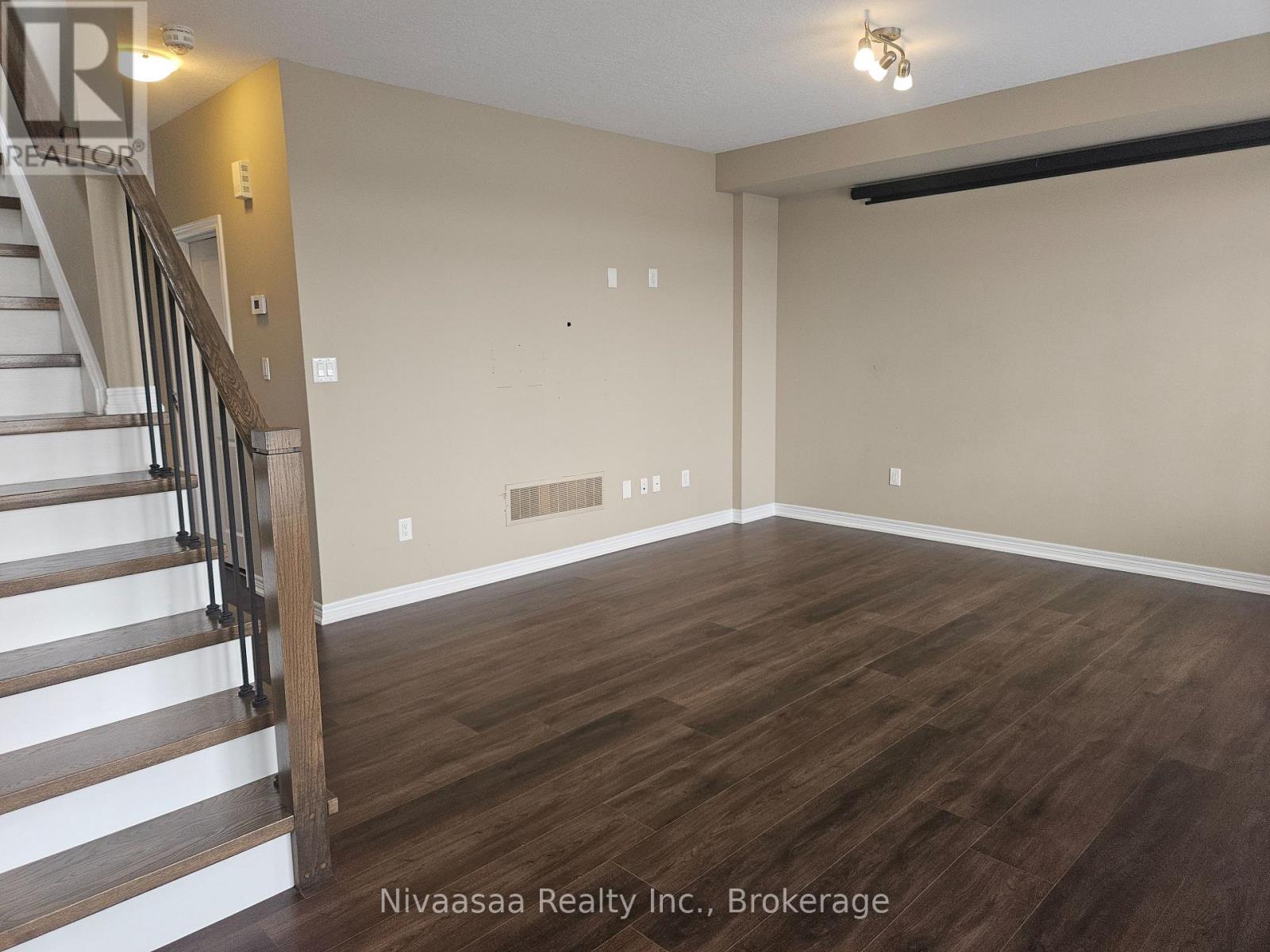 13 - 3026 Postridge Drive, Oakville, Ontario  L6H 7E3 - Photo 15 - W13734282
