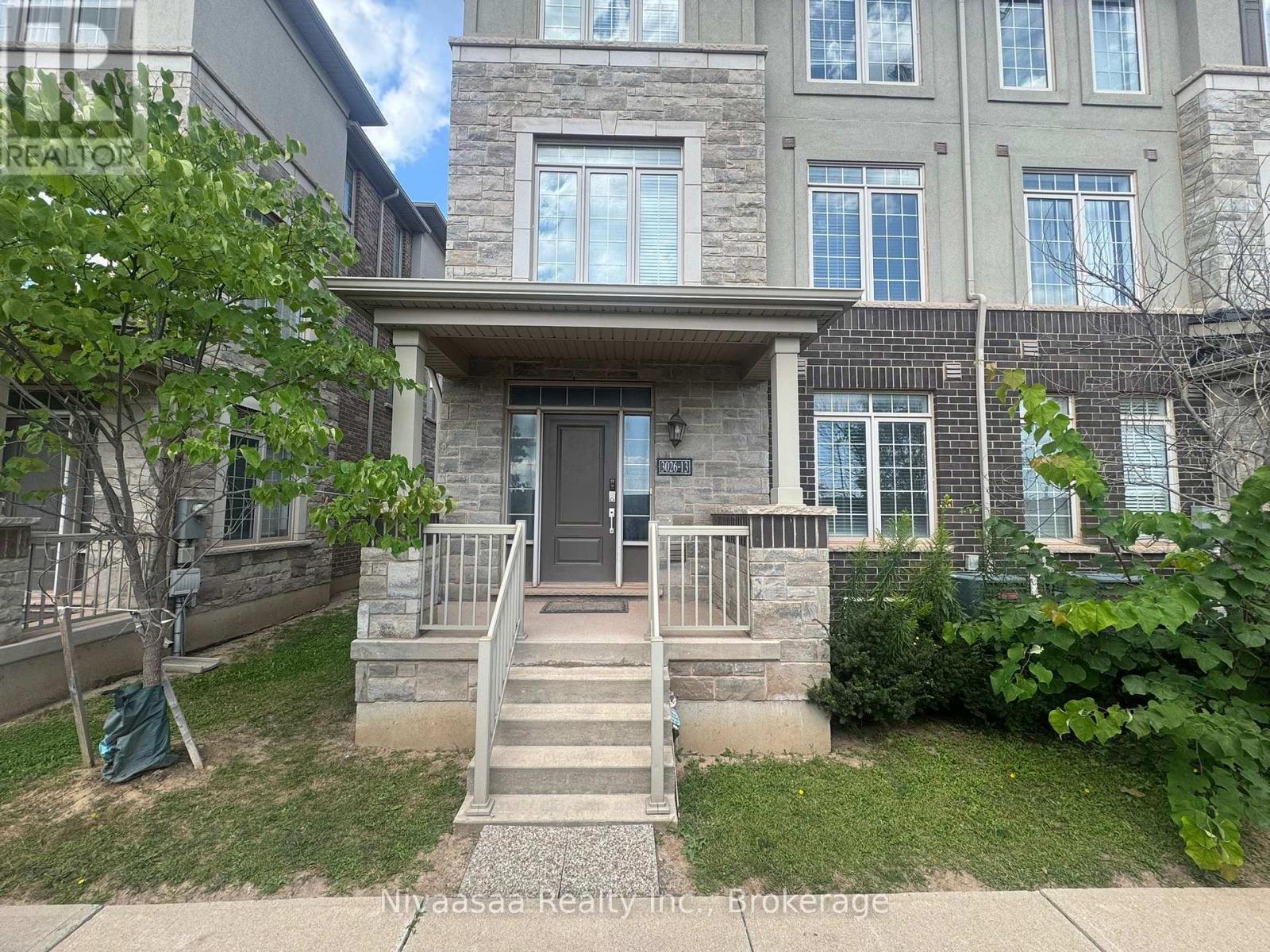 13 - 3026 Postridge Drive, Oakville, Ontario  L6H 7E3 - Photo 2 - W13734282