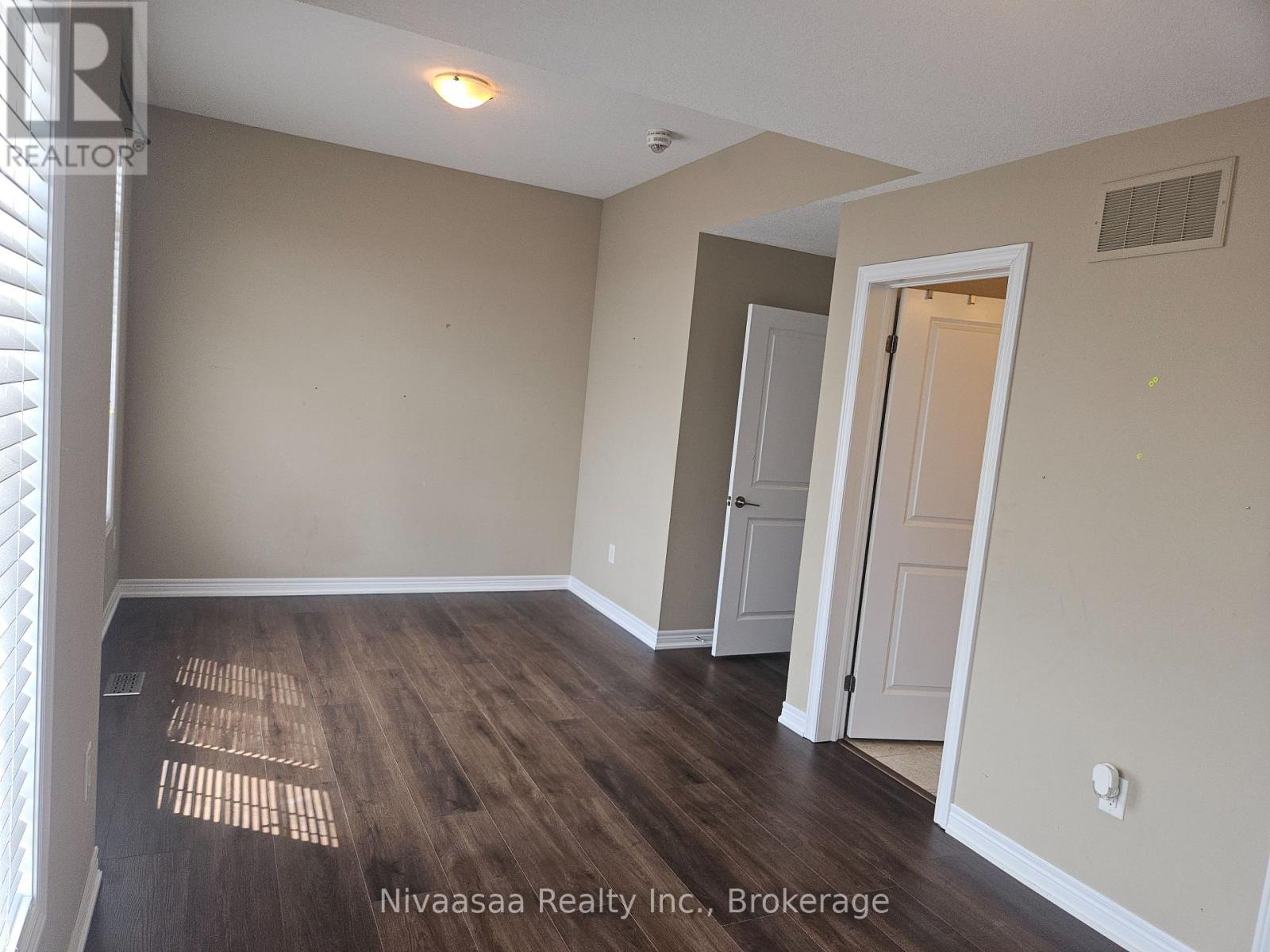 13 - 3026 Postridge Drive, Oakville, Ontario  L6H 7E3 - Photo 23 - W13734282