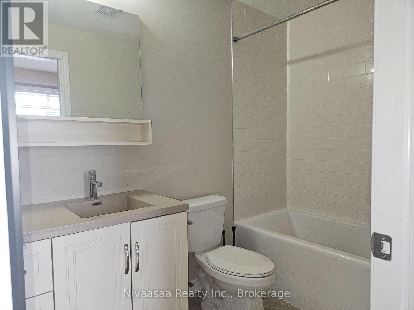 13 - 3026 Postridge Drive, Oakville, Ontario  L6H 7E3 - Photo 26 - W13734282