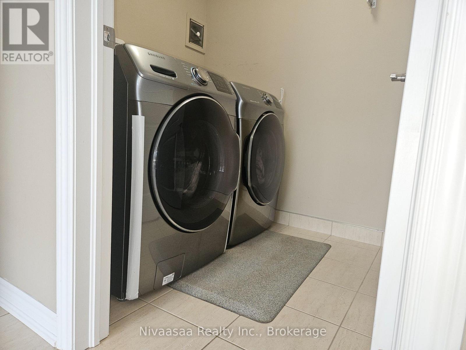 13 - 3026 Postridge Drive, Oakville, Ontario  L6H 7E3 - Photo 27 - W13734282