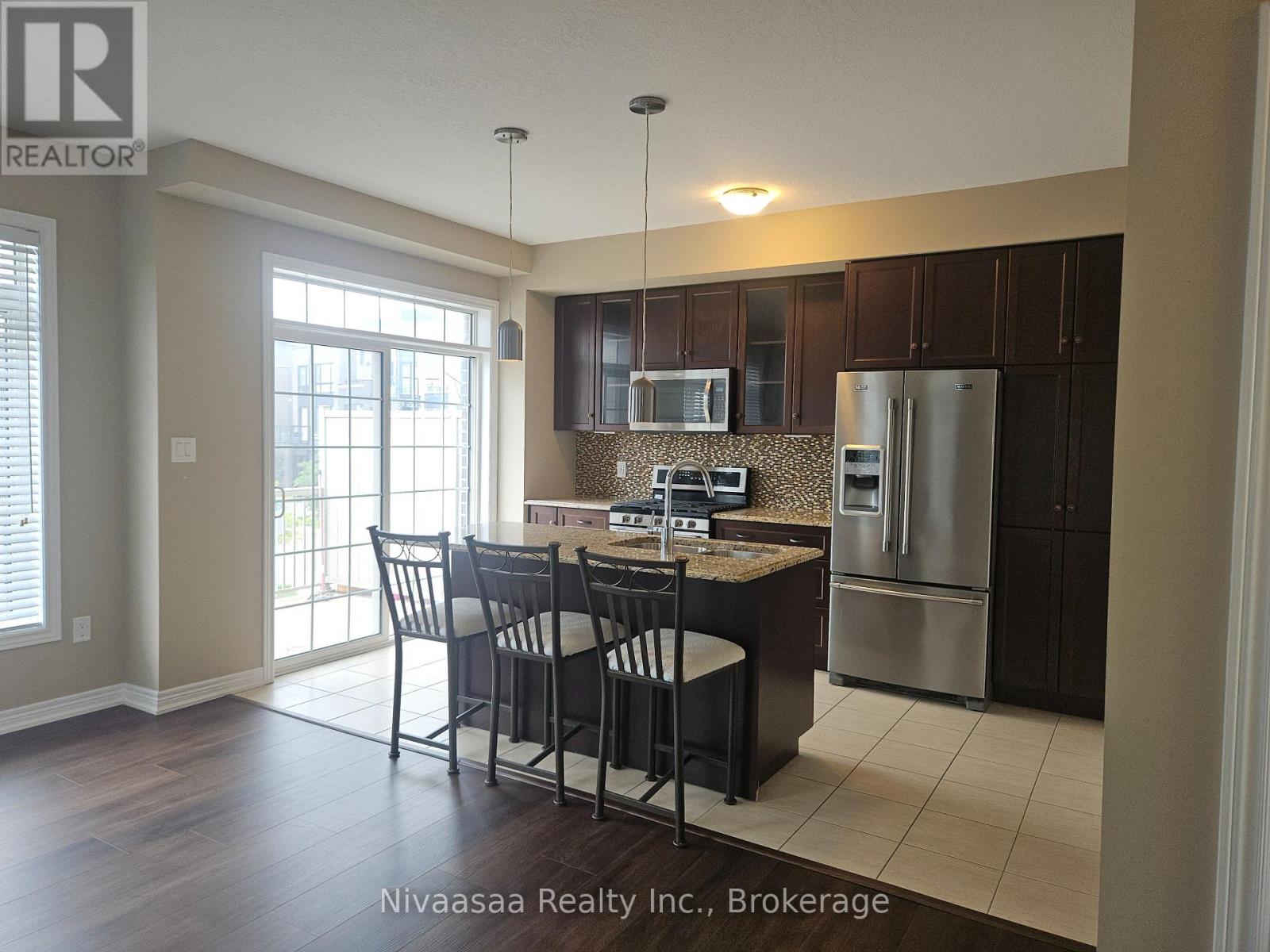 13 - 3026 Postridge Drive, Oakville, Ontario  L6H 7E3 - Photo 7 - W13734282