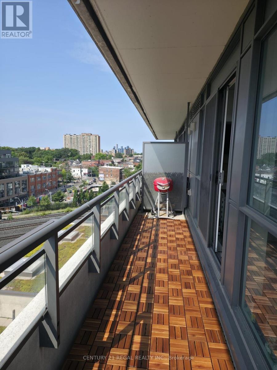 705 - 20 Minowan Miikan Lane, Toronto, Ontario  M6J 1M4 - Photo 10 - C13734230