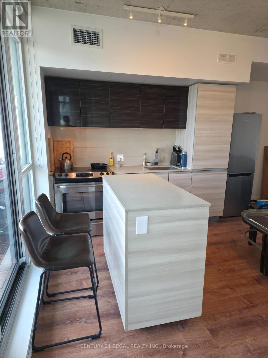 705 - 20 Minowan Miikan Lane, Toronto, Ontario  M6J 1M4 - Photo 2 - C13734230