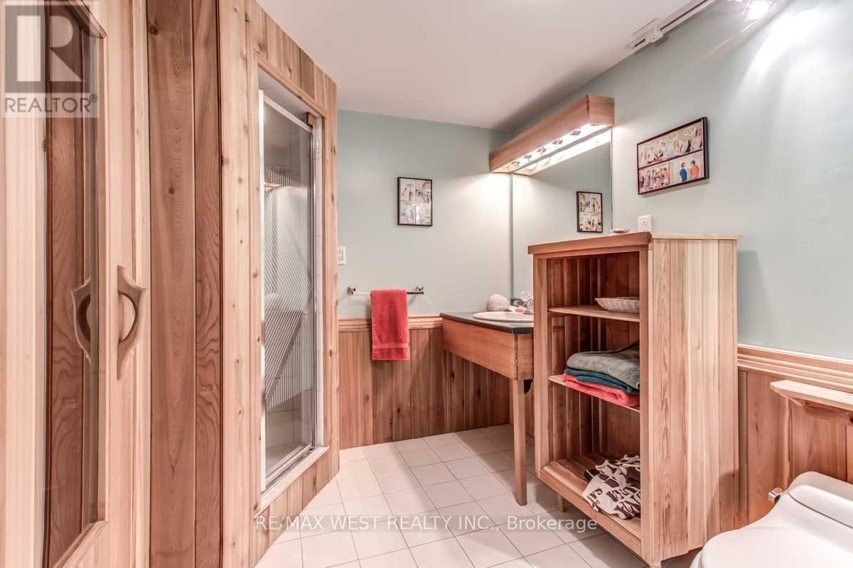 170 Newton Drive, Toronto, Ontario  M2M 2N7 - Photo 10 - C13734248