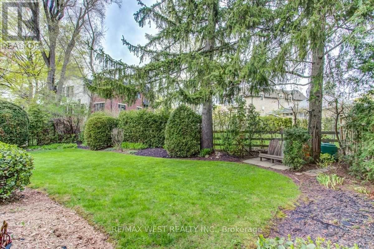 170 Newton Drive, Toronto, Ontario  M2M 2N7 - Photo 13 - C13734248