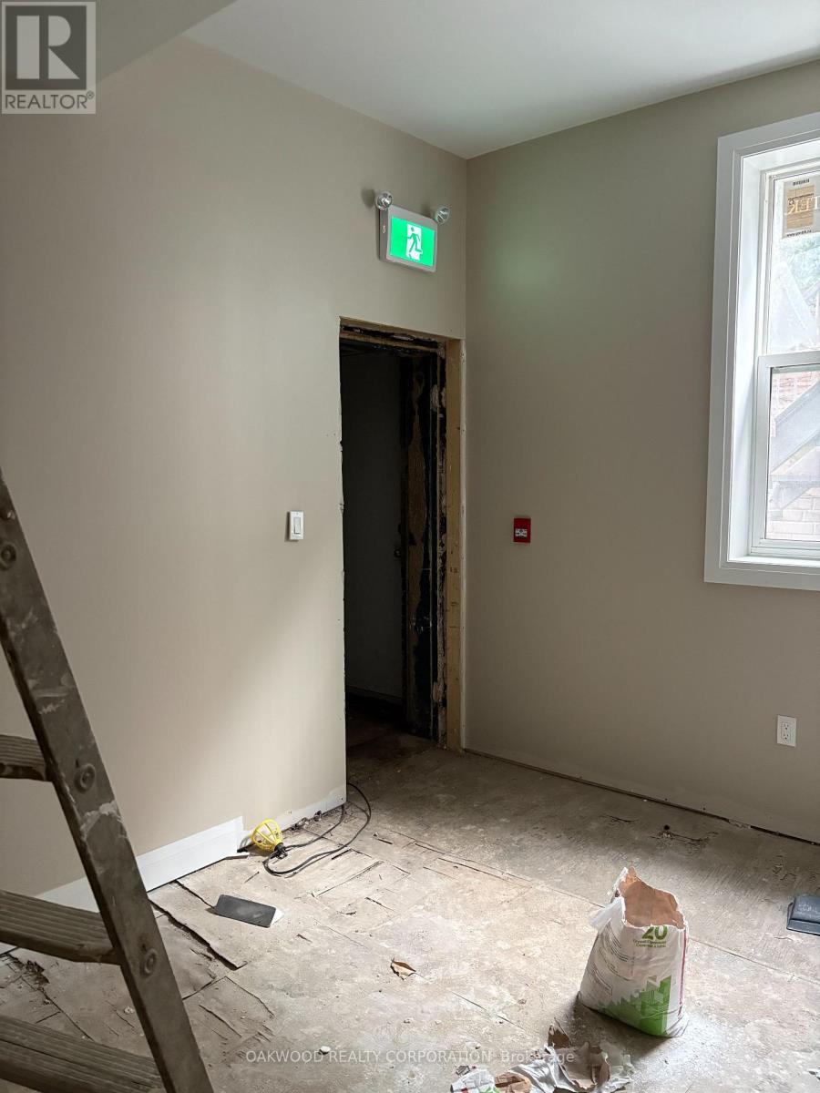 572 College Street, Toronto, Ontario M6G 1B3 - Photo 9 - C13734256