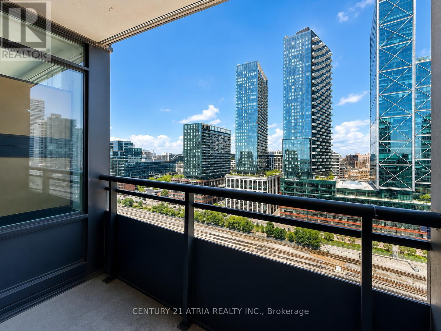 2116 - 25 Telegram Mews, Toronto, Ontario  M5V 3Z1 - Photo 8 - C13734286
