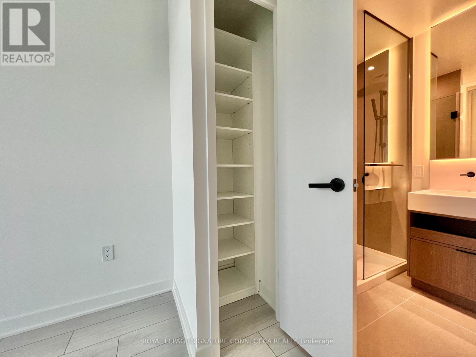 2605 - 55 Charles Street E, Toronto, Ontario  M4Y 1S9 - Photo 11 - C13734308