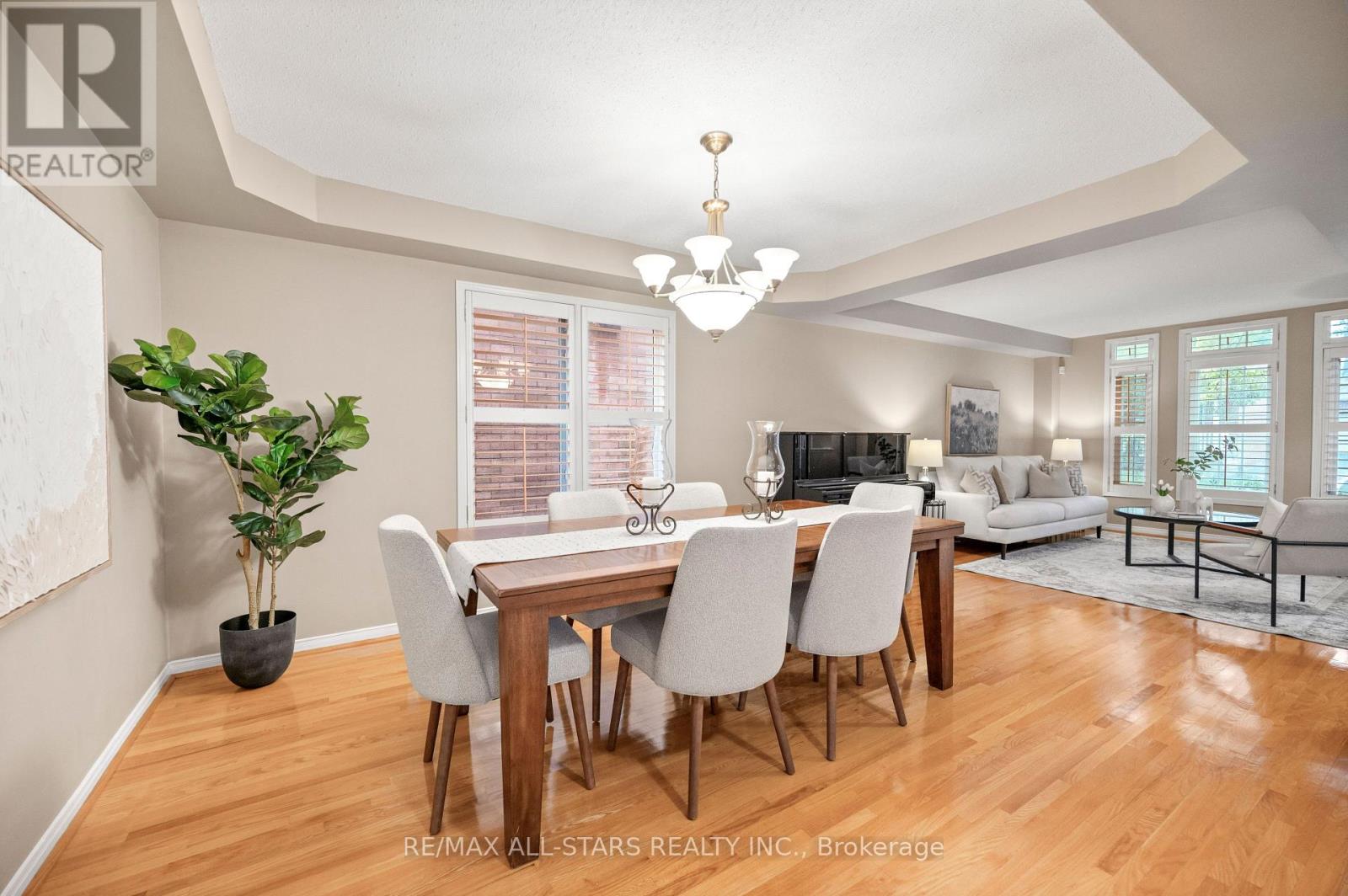16 Primrose Path Crescent, Markham, Ontario  L3S 4A9 - Photo 11 - N13734292