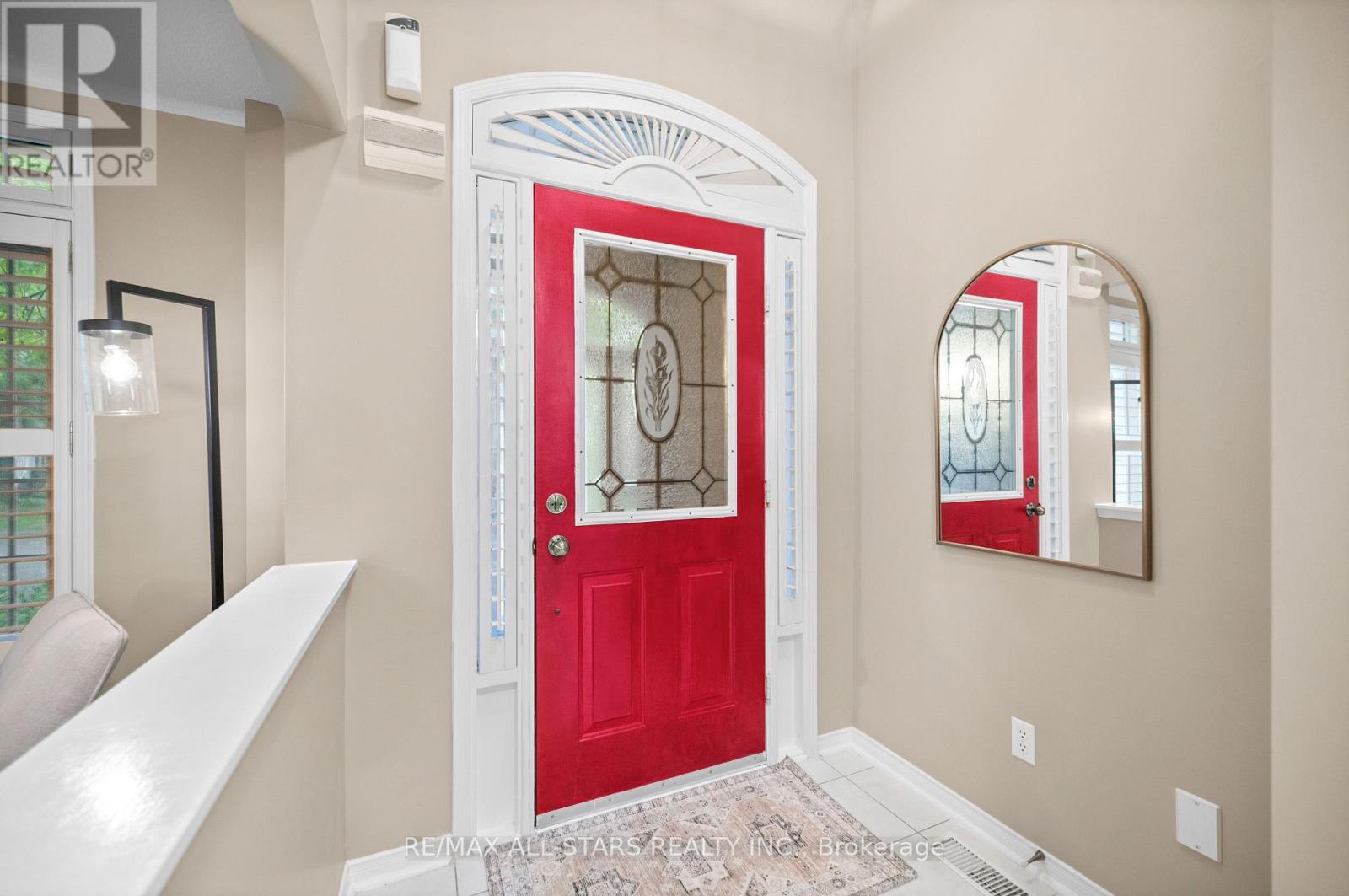 16 Primrose Path Crescent, Markham, Ontario  L3S 4A9 - Photo 4 - N13734292