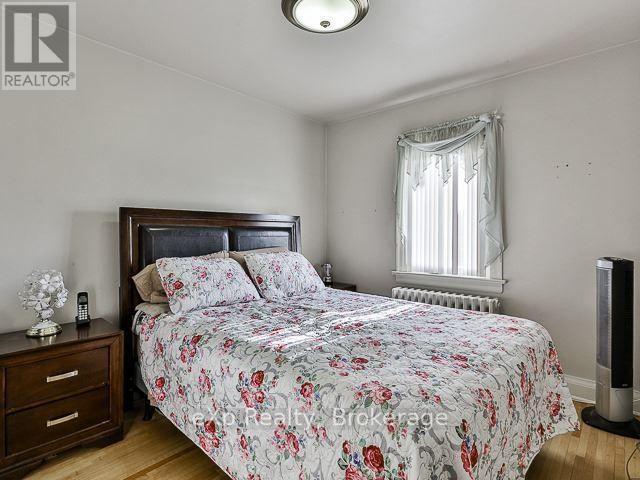 02 - 36 Second Street, Toronto (New Toronto), Ontario  M8V 2X2 - Photo 7 - W13734314