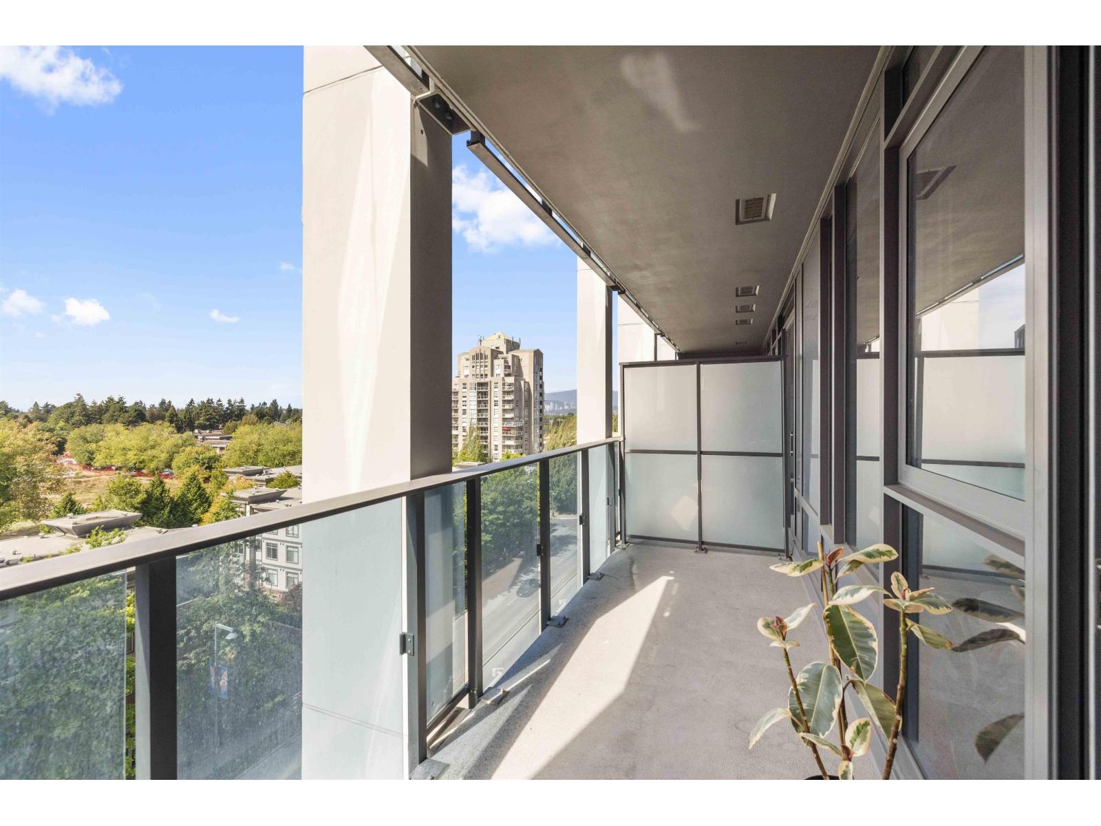 911 10448 University Drive, Surrey, British Columbia  V3T 0S7 - Photo 13 - R3160639