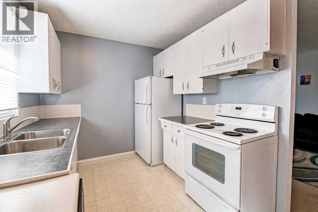 33 Overdown Drive, Red Deer, Alberta  T4N 5C9 - Photo 7 - A2341430
