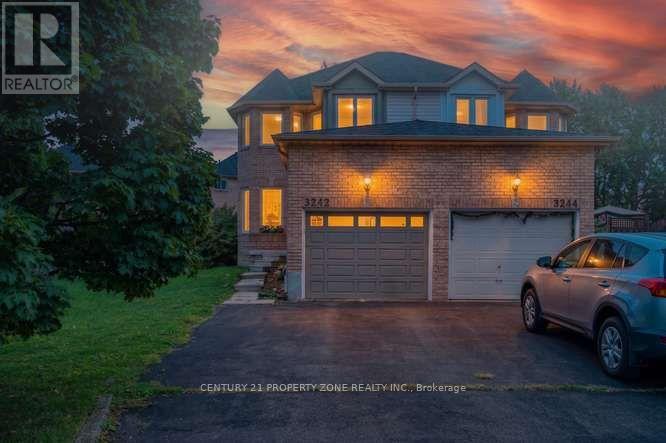 3242 Tortola Court, Mississauga, Ontario  L5N 7C4 - Photo 2 - W13734270