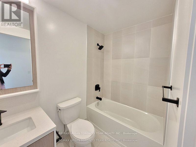 3204 - 36 Zorra Street, Toronto, Ontario  M8Z 1R7 - Photo 9 - W13734318