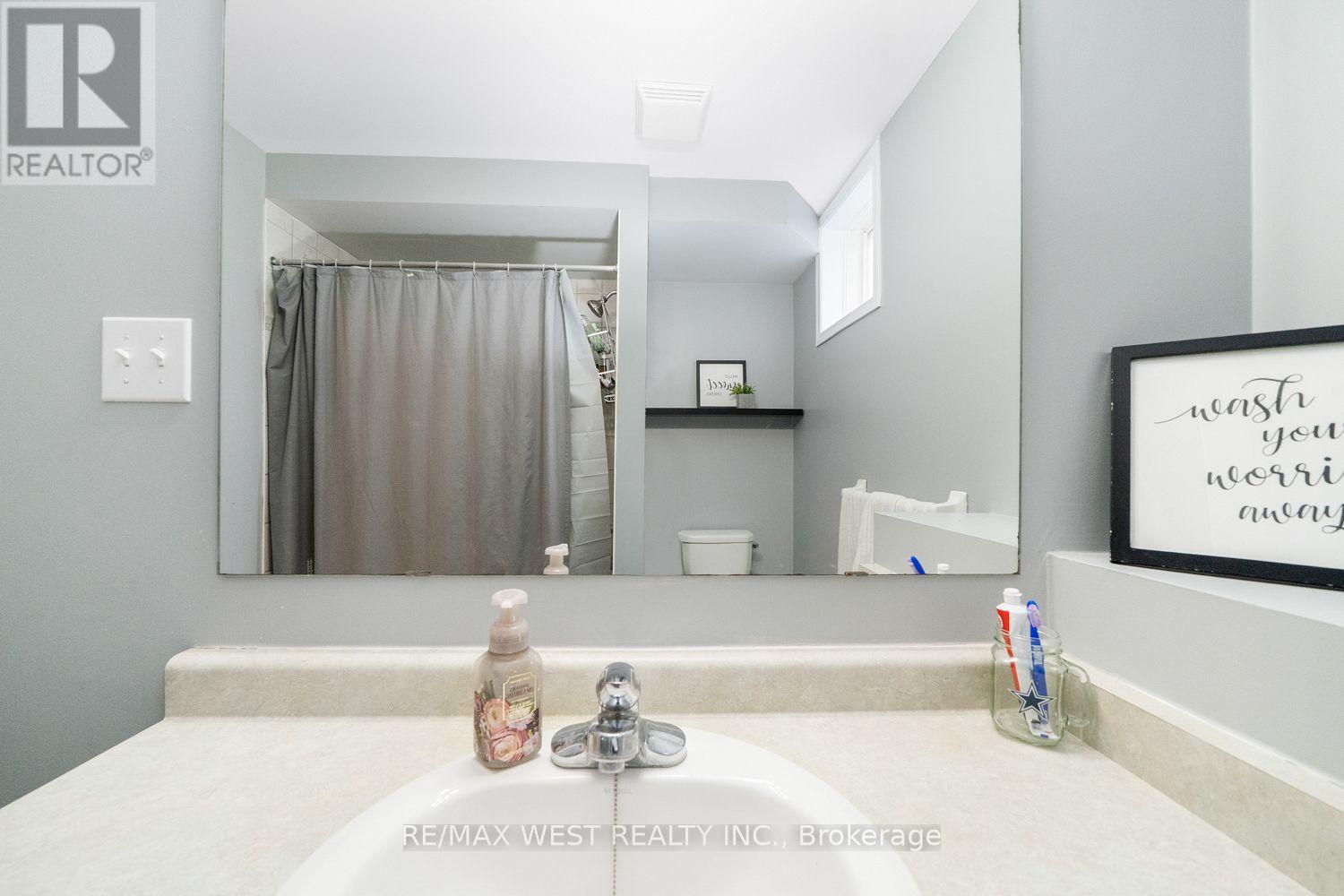4 - 17 Cheltenham Road, Barrie, Ontario  L4M 0E7 - Photo 13 - S13703648