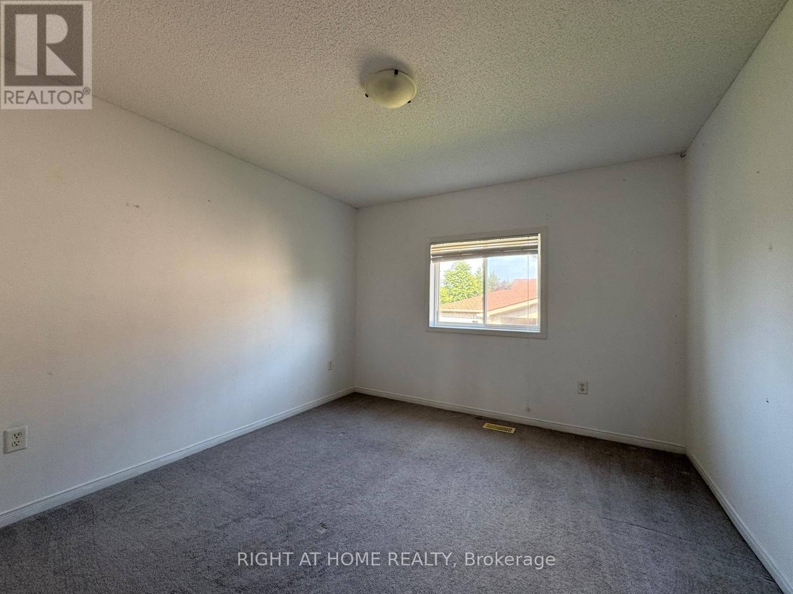 20 Courtney Crescent, Barrie, Ontario  L4N 5S7 - Photo 17 - S13646808