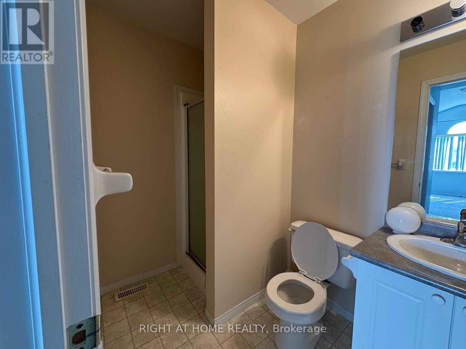 20 Courtney Crescent, Barrie, Ontario  L4N 5S7 - Photo 14 - S13646808