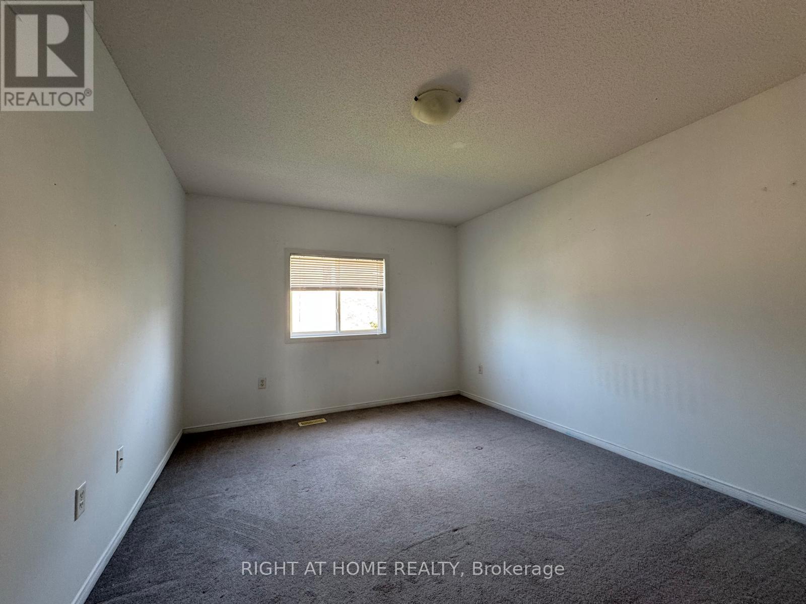 20 Courtney Crescent, Barrie, Ontario  L4N 5S7 - Photo 18 - S13646808