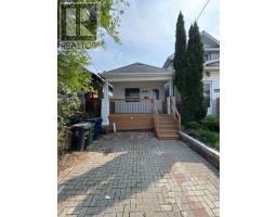 683 MORTIMER AVENUE, Toronto, Ontario