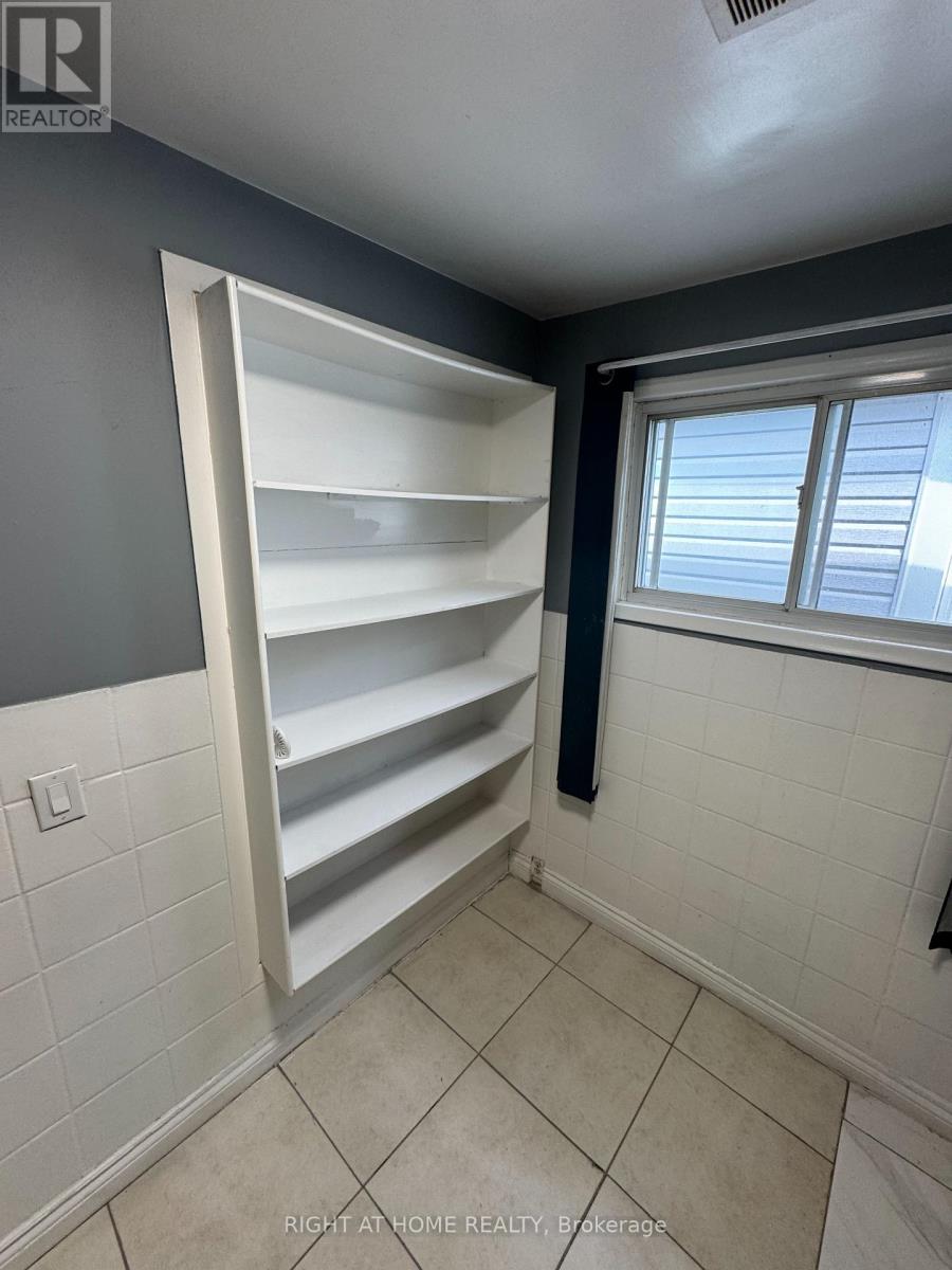683 Mortimer Avenue, Toronto, Ontario  M4C 2K1 - Photo 44 - E13725816